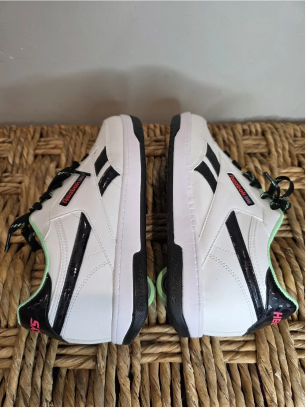 Reebok x Heelys Roller Shoes White Black Mint Green Women's US 7 EU39 Youth 5